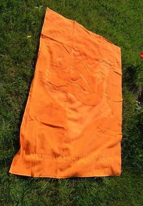 Oranssi froteepyyhe Vet-Concept-kissan logolla - Vet Concept